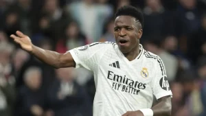 فينيسيوس بين عرض سعودي ضخم او التجديد لريال مدريد